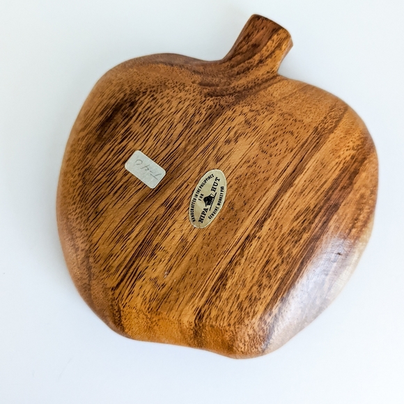 Vintage Wooden Apple Dish - Picture 3 of 8